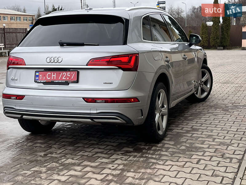 Внедорожник / Кроссовер Audi Q5 2021 в Дунаевцах