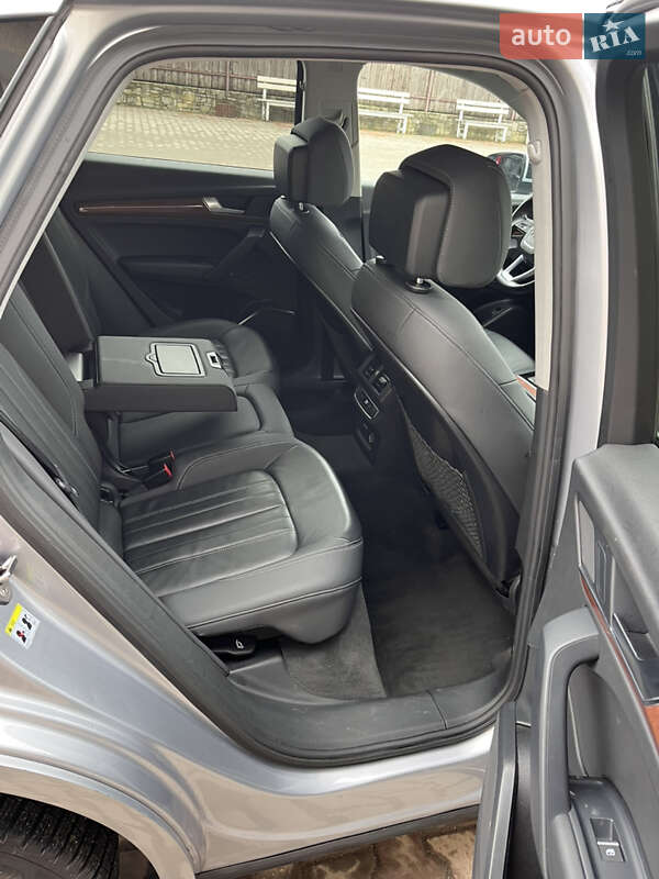 Внедорожник / Кроссовер Audi Q5 2021 в Дунаевцах