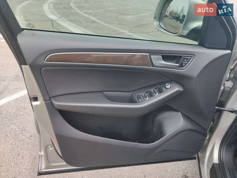 Внедорожник / Кроссовер Audi Q5 2012 в Киеве