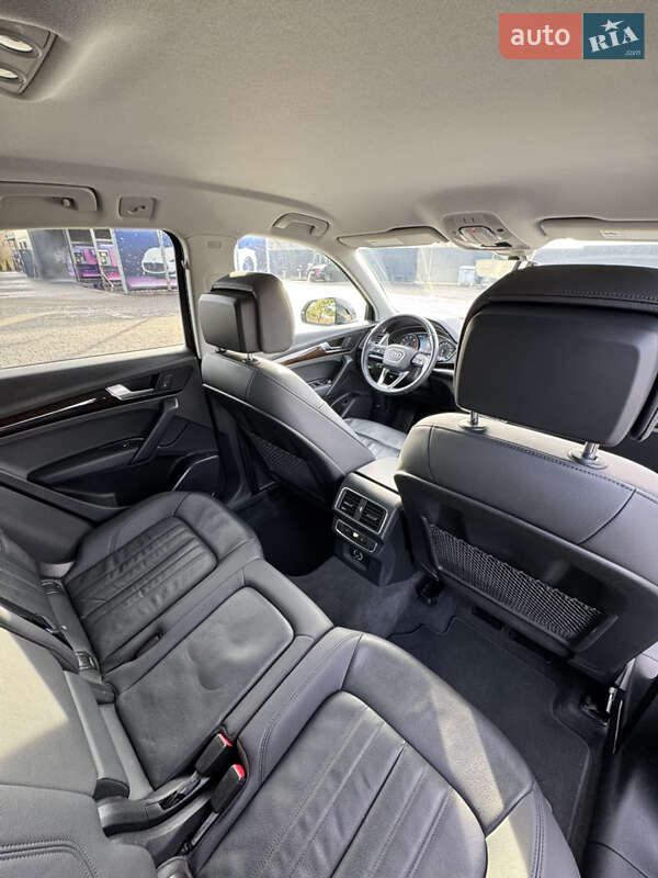 Внедорожник / Кроссовер Audi Q5 2019 в Львове