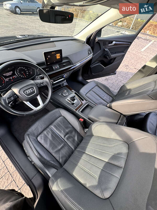 Внедорожник / Кроссовер Audi Q5 2019 в Львове