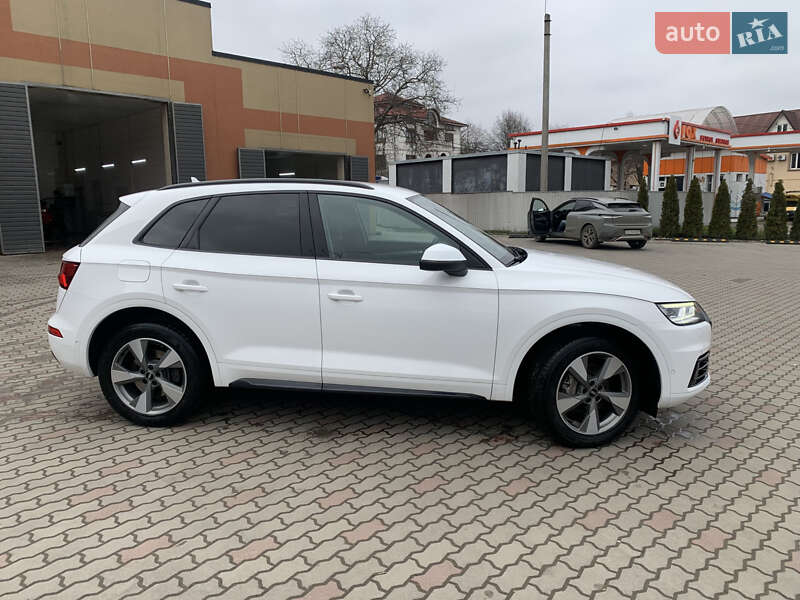 Внедорожник / Кроссовер Audi Q5 2019 в Черновцах