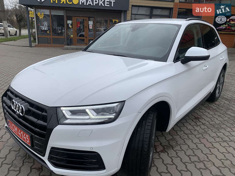 Внедорожник / Кроссовер Audi Q5 2019 в Черновцах