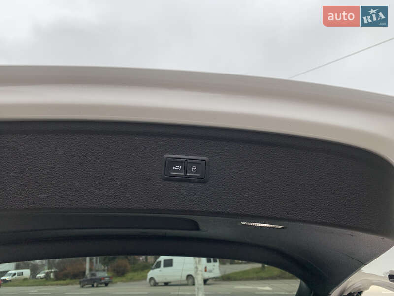 Внедорожник / Кроссовер Audi Q5 2019 в Черновцах