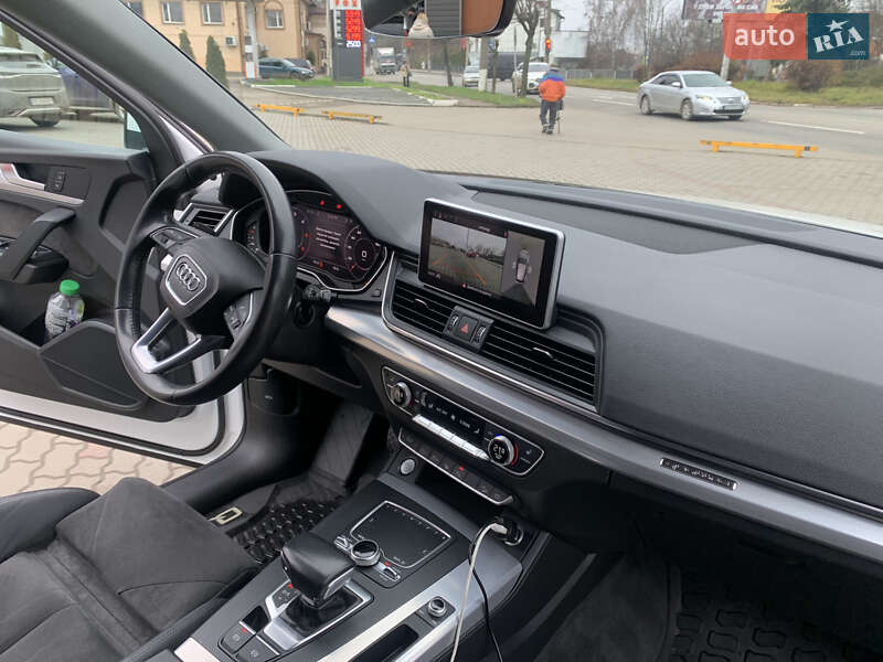 Внедорожник / Кроссовер Audi Q5 2019 в Черновцах
