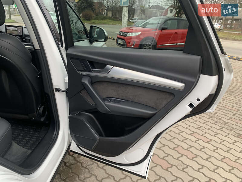 Внедорожник / Кроссовер Audi Q5 2019 в Черновцах