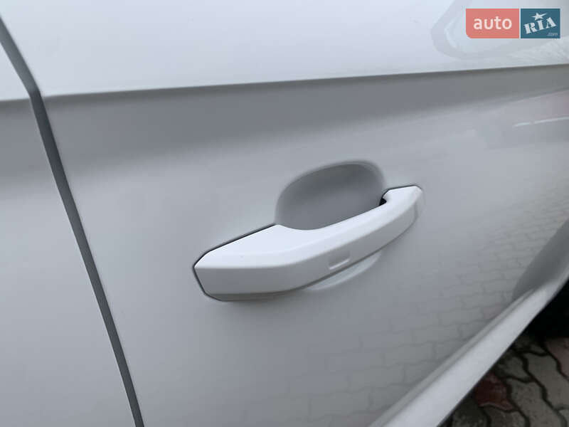 Внедорожник / Кроссовер Audi Q5 2019 в Черновцах