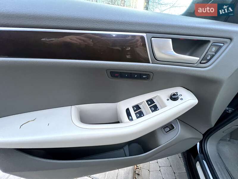 Внедорожник / Кроссовер Audi Q5 2012 в Одессе