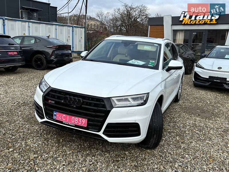 Позашляховик / Кросовер Audi Q5 2017 в Стрию