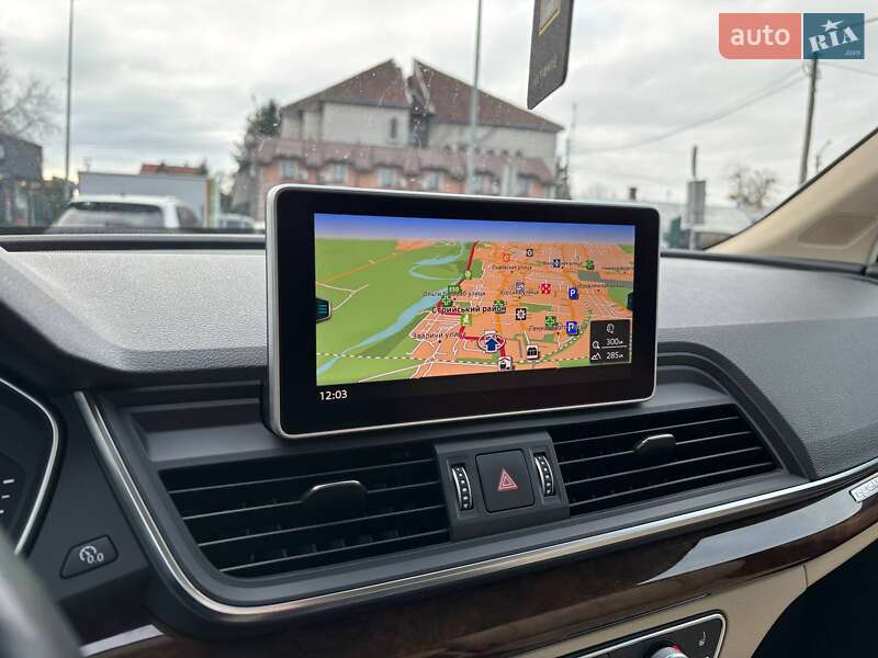 Позашляховик / Кросовер Audi Q5 2017 в Стрию