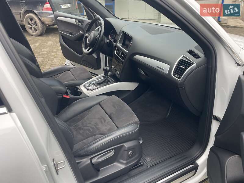 Позашляховик / Кросовер Audi Q5 2016 в Чернівцях