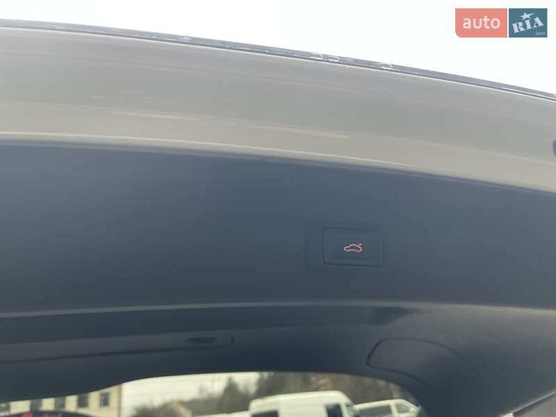 Позашляховик / Кросовер Audi Q5 2016 в Чернівцях