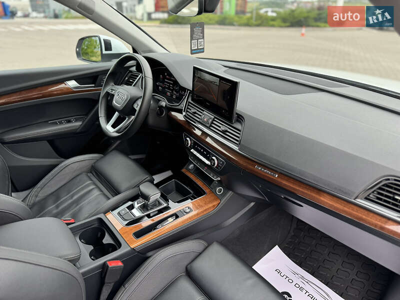 Внедорожник / Кроссовер Audi Q5 2023 в Ровно