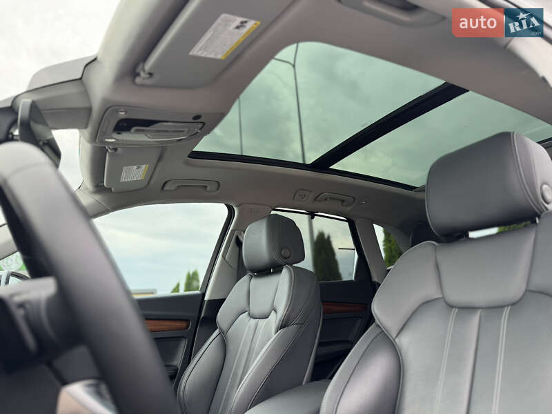 Внедорожник / Кроссовер Audi Q5 2023 в Ровно
