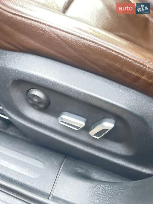 Внедорожник / Кроссовер Audi Q5 2015 в Киеве фото 19 Внедорожник / Кроссовер Audi Q5 2015 в Киеве