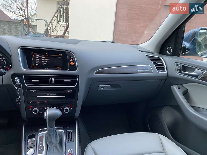 Внедорожник / Кроссовер Audi Q5 2015 в Ровно
