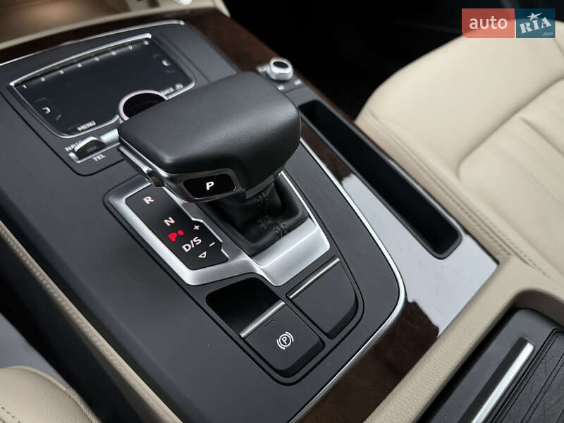 Позашляховик / Кросовер Audi Q5 2019 в Тернополі фото 103 Позашляховик / Кросовер Audi Q5 2019 в Тернополі