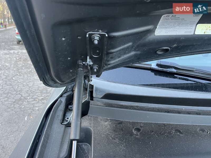 Внедорожник / Кроссовер Audi Q5 2015 в Дубно