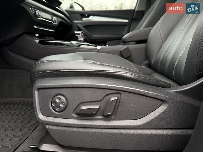 Внедорожник / Кроссовер Audi Q5 2022 в Тернополе