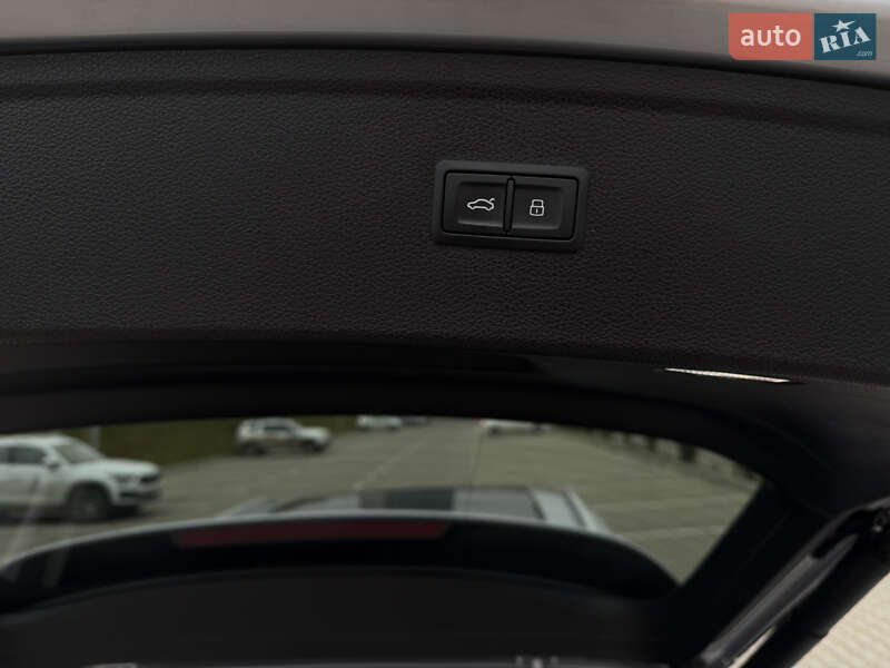 Внедорожник / Кроссовер Audi Q5 2022 в Тернополе