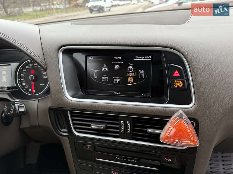 Внедорожник / Кроссовер Audi Q5 2015 в Ровно