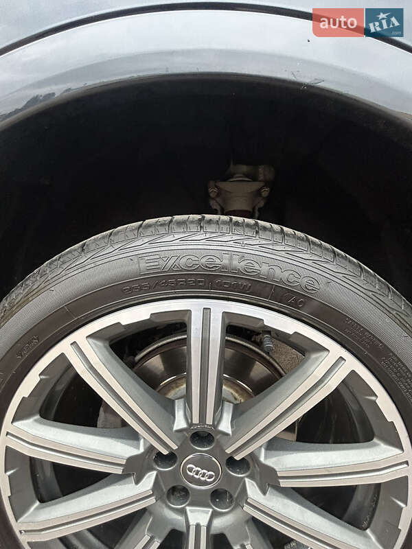 Внедорожник / Кроссовер Audi Q5 2018 в Житомире