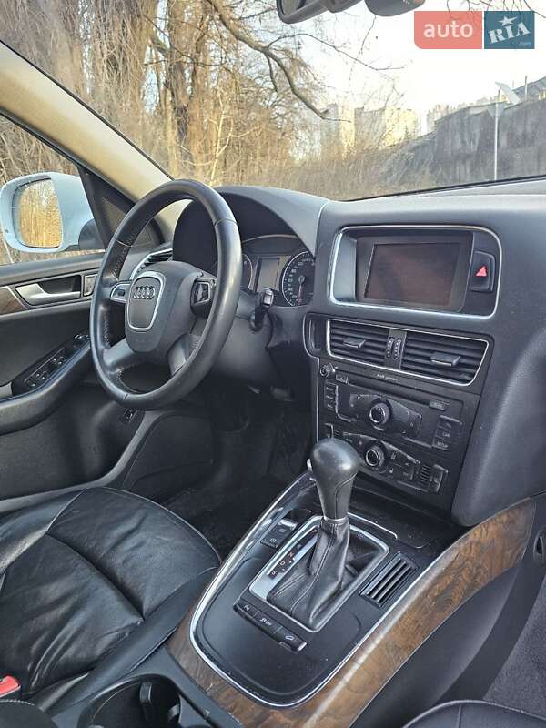 Внедорожник / Кроссовер Audi Q5 2010 в Киеве фото 29 Внедорожник / Кроссовер Audi Q5 2010 в Киеве