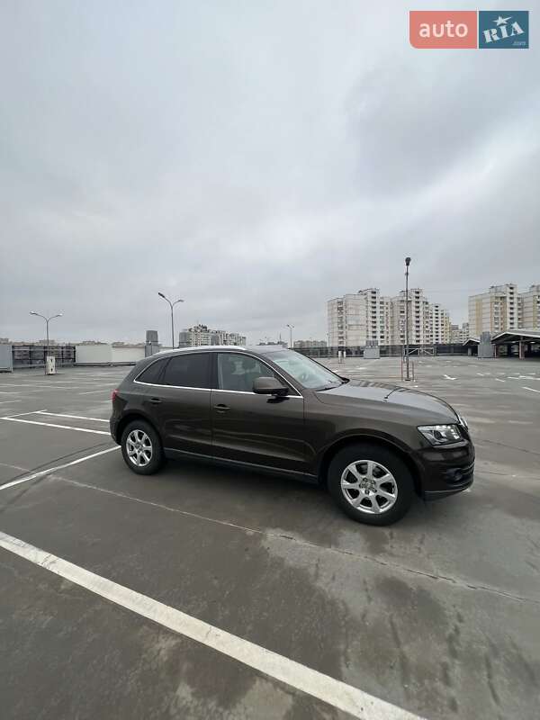 Внедорожник / Кроссовер Audi Q5 2011 в Киеве фото 4 Внедорожник / Кроссовер Audi Q5 2011 в Киеве