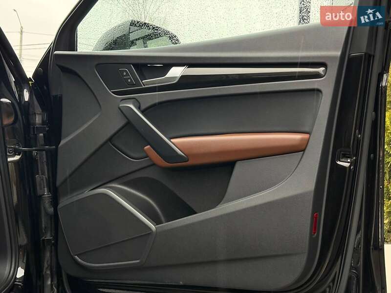 Внедорожник / Кроссовер Audi Q5 2018 в Ровно