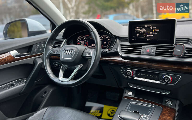 Внедорожник / Кроссовер Audi Q5 2017 в Львове