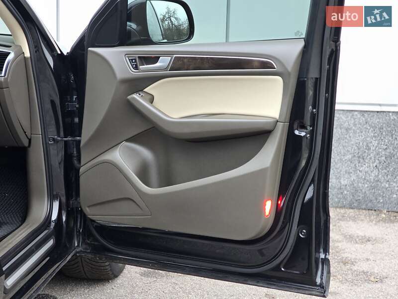 Внедорожник / Кроссовер Audi Q5 2012 в Харькове