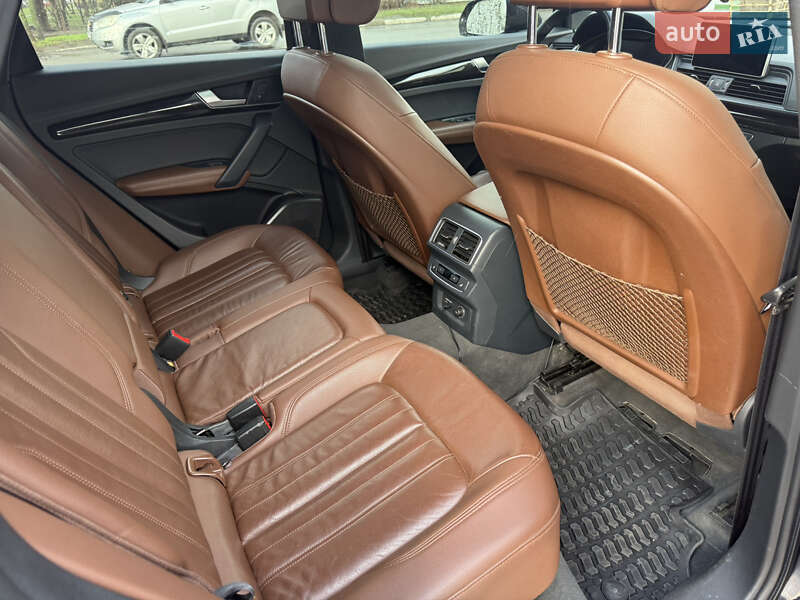 Внедорожник / Кроссовер Audi Q5 2019 в Запорожье