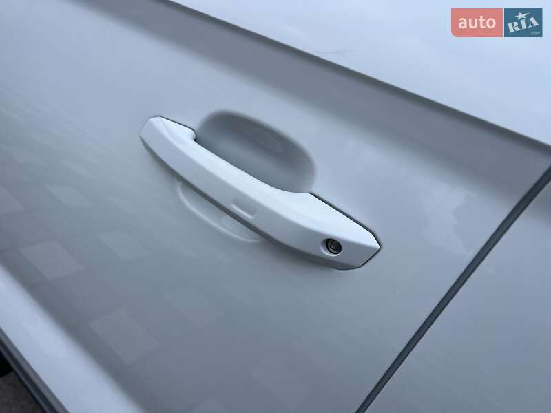 Внедорожник / Кроссовер Audi Q5 2018 в Стрые