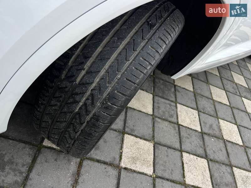 Внедорожник / Кроссовер Audi Q5 2018 в Стрые