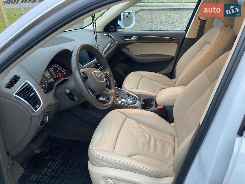 Внедорожник / Кроссовер Audi Q5 2015 в Киеве