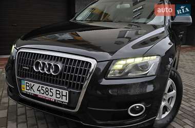 Внедорожник / Кроссовер Audi Q5 2010 в Тернополе