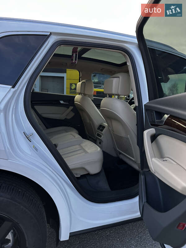 Внедорожник / Кроссовер Audi Q5 2020 в Василькове фото 34 Внедорожник / Кроссовер Audi Q5 2020 в Василькове