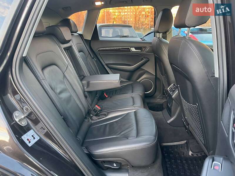 Внедорожник / Кроссовер Audi Q5 2014 в Киеве