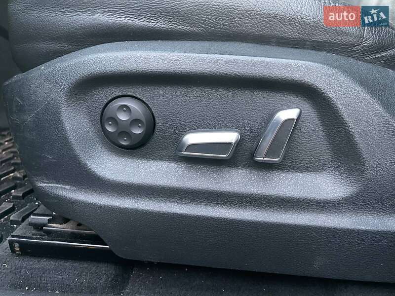 Внедорожник / Кроссовер Audi Q5 2014 в Киеве