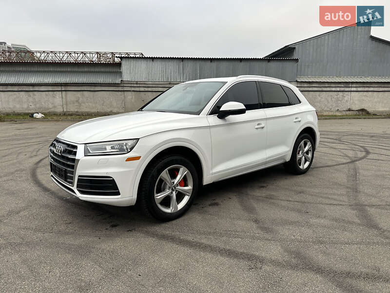 Внедорожник / Кроссовер Audi Q5 2017 в Киеве