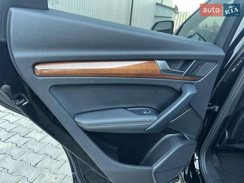 Внедорожник / Кроссовер Audi Q5 2020 в Стрые