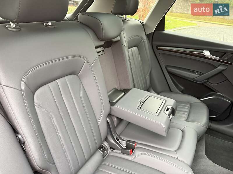 Внедорожник / Кроссовер Audi Q5 2020 в Львове фото 77 Внедорожник / Кроссовер Audi Q5 2020 в Львове