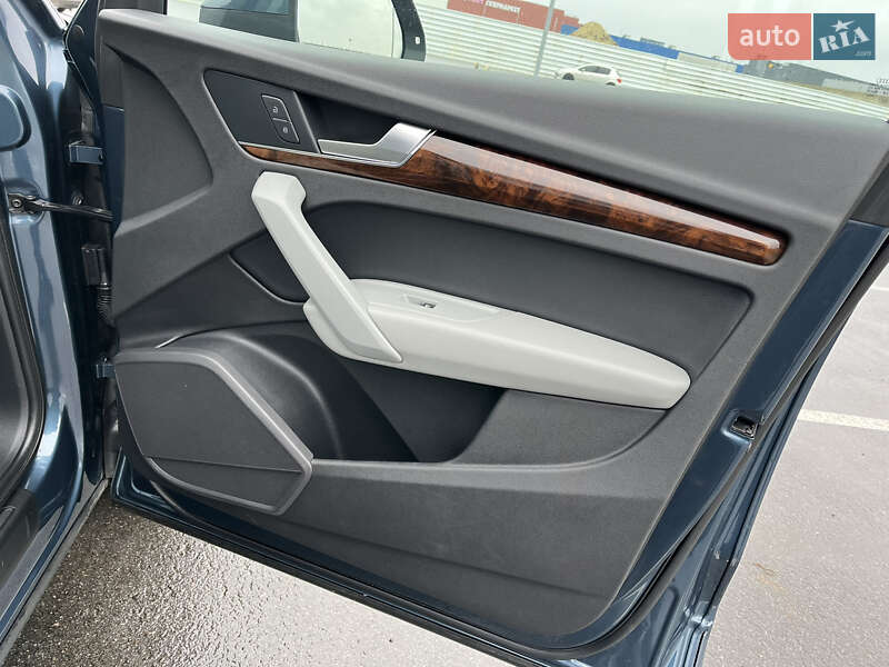 Внедорожник / Кроссовер Audi Q5 2018 в Львове фото 30 Внедорожник / Кроссовер Audi Q5 2018 в Львове