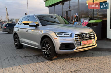 Позашляховик / Кросовер Audi Q5 2018 в Стрию