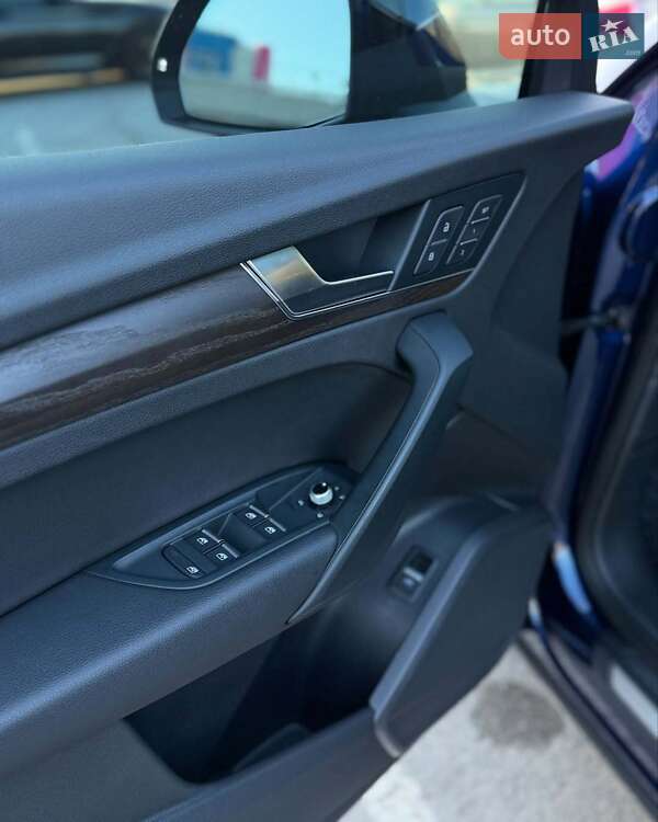 Внедорожник / Кроссовер Audi Q5 2017 в Львове