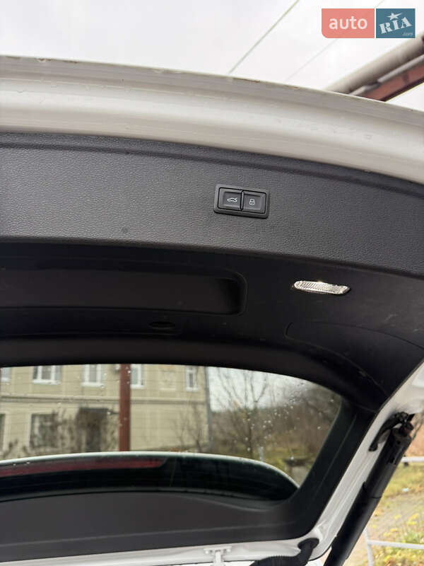 Внедорожник / Кроссовер Audi Q5 2020 в Нетешине