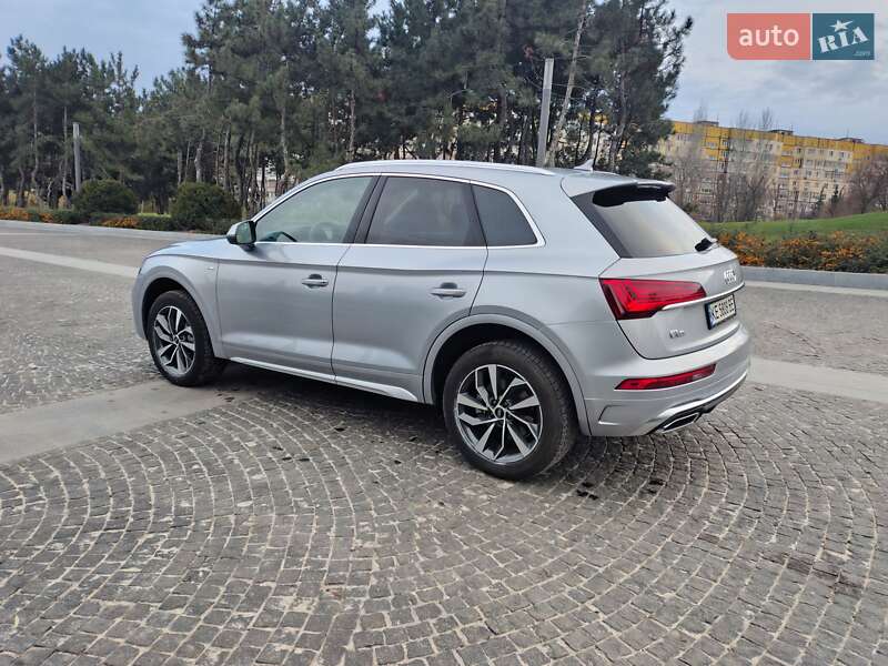 Внедорожник / Кроссовер Audi Q5 2023 в Днепре
