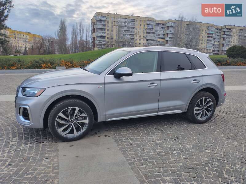 Внедорожник / Кроссовер Audi Q5 2023 в Днепре