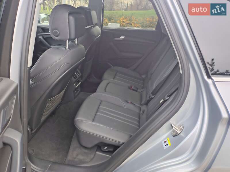 Внедорожник / Кроссовер Audi Q5 2023 в Днепре