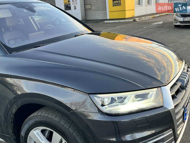 Внедорожник / Кроссовер Audi Q5 2017 в Василькове